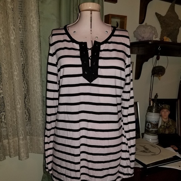 Weekends by Chico's pink & black size 1 Lace-up - Picture 2 of 7